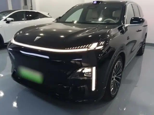 Deepal S09 2025 Four-Wheel Drive Ultra+ Custom Edition