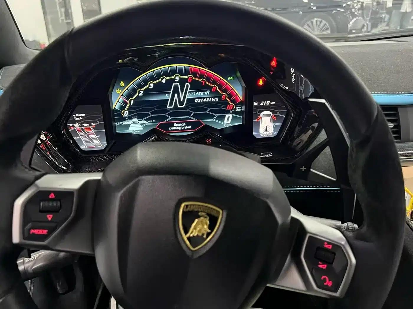 2011 Aventador LP 700-4 — миниатюра 4