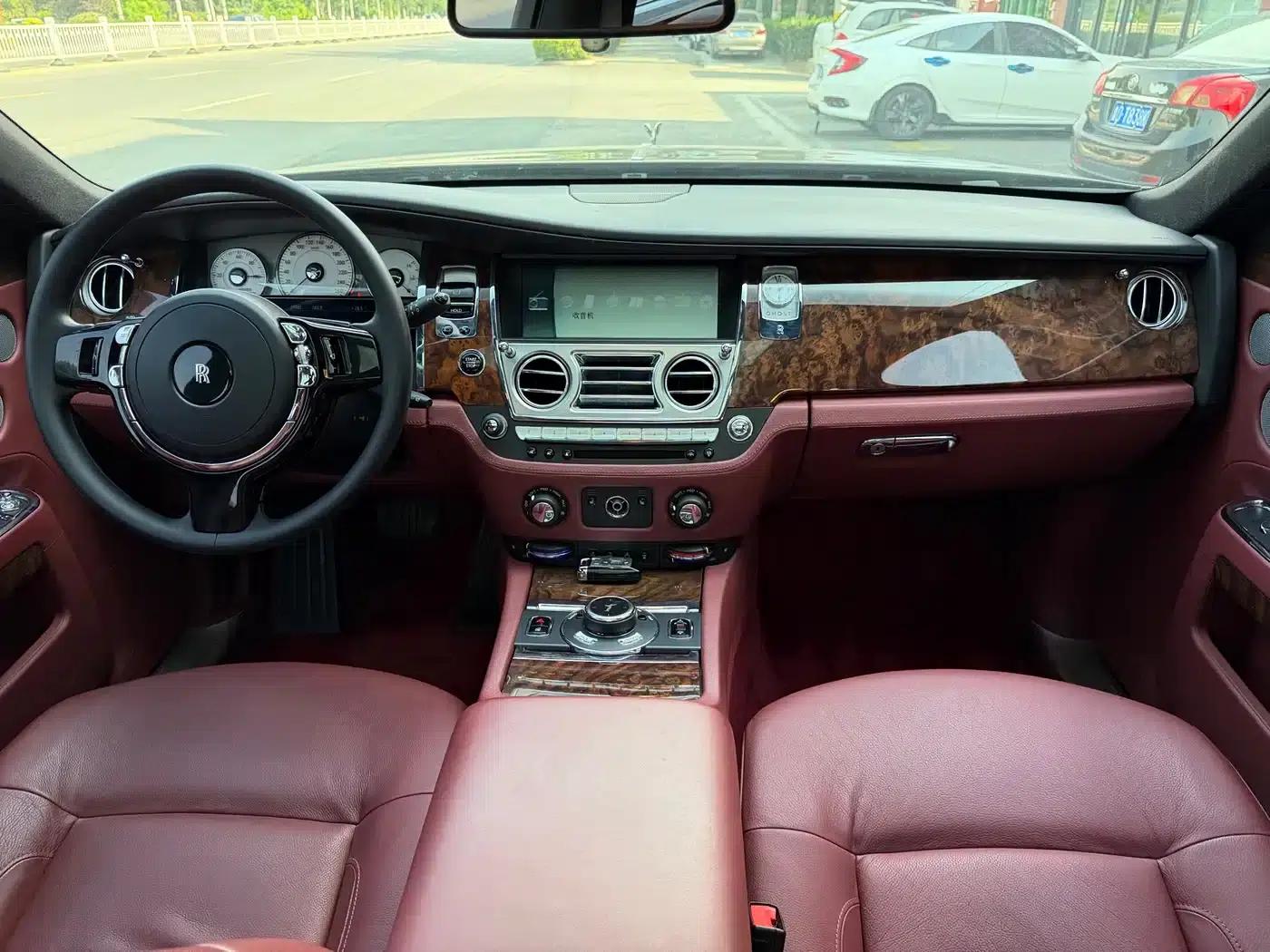 2014 Ghost 6.6T British Classic Edition — миниатюра 10
