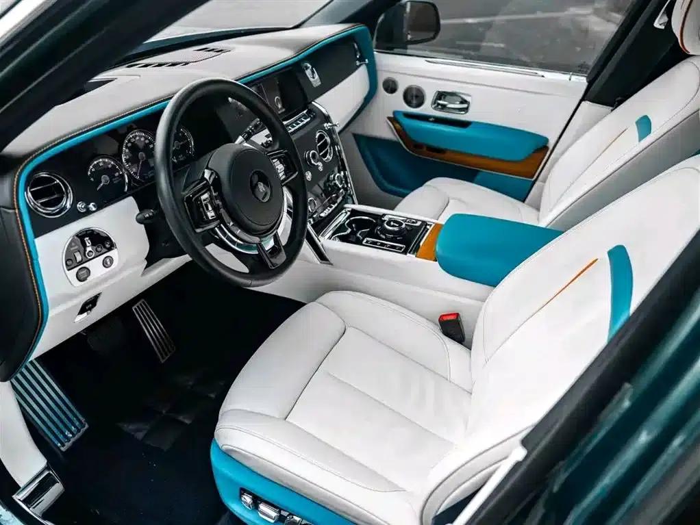 2018 Cullinan, four-seater version — миниатюра 5