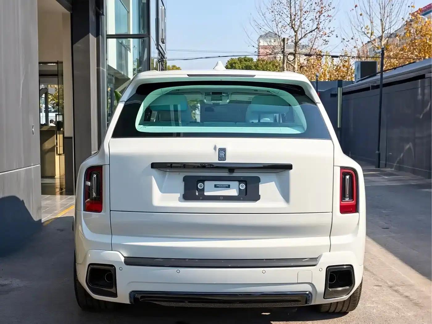 2024 Cullinan Black Badge — миниатюра 14
