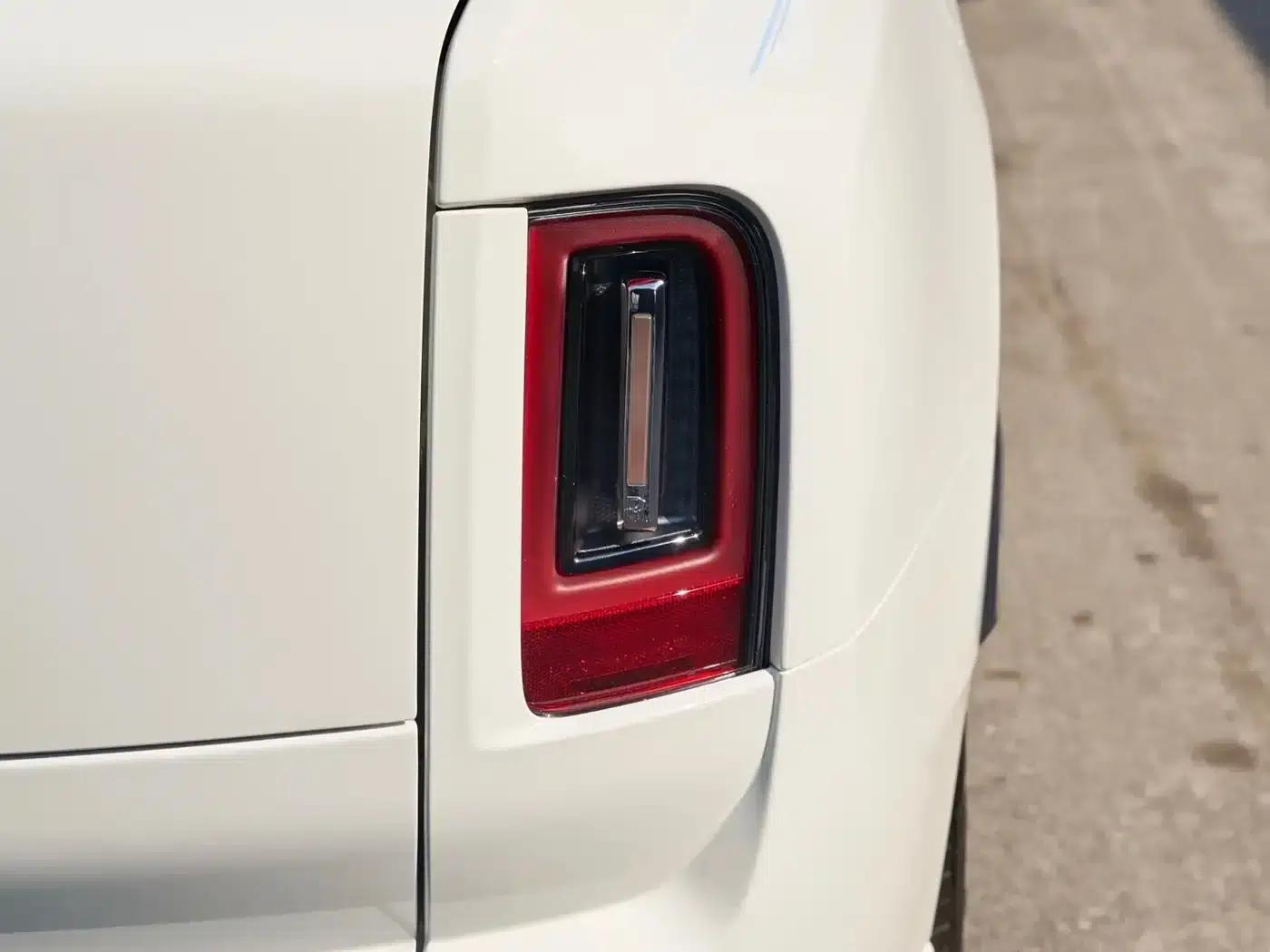 2024 Cullinan Black Badge — миниатюра 21
