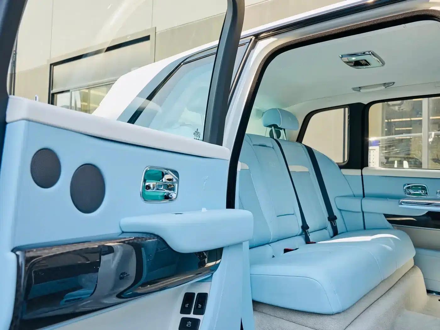 2024 Cullinan Black Badge — миниатюра 4