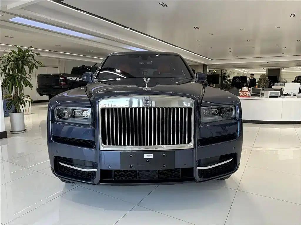 2018 Cullinan, four-seater version — миниатюра 2