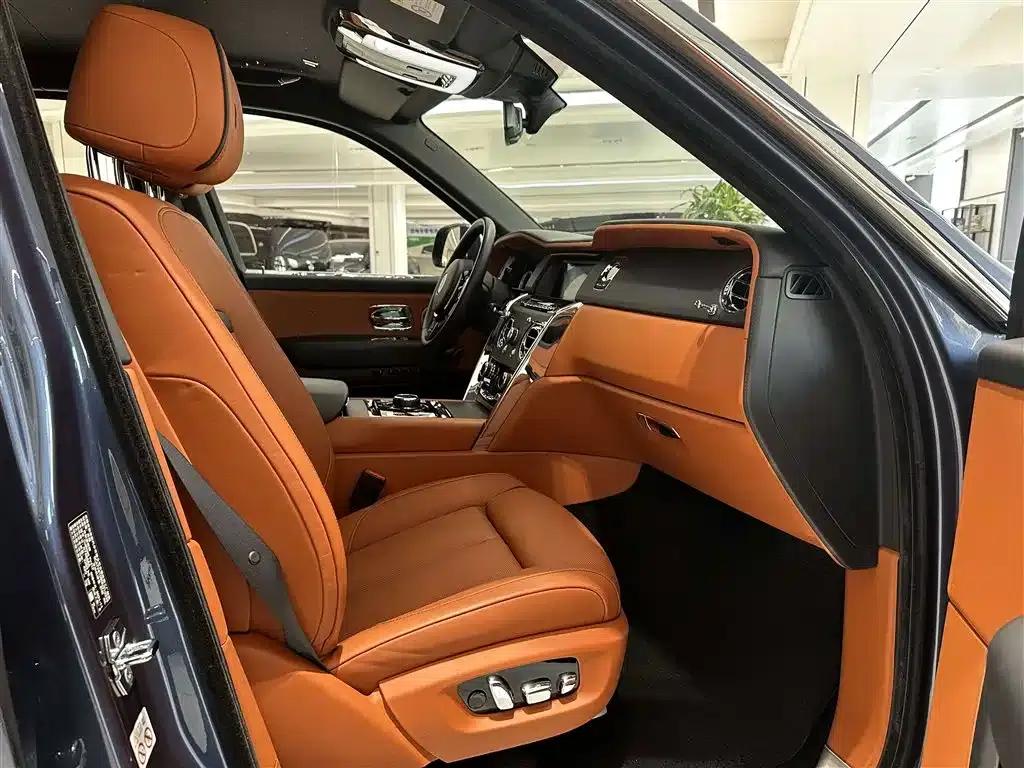 2018 Cullinan, four-seater version — миниатюра 16