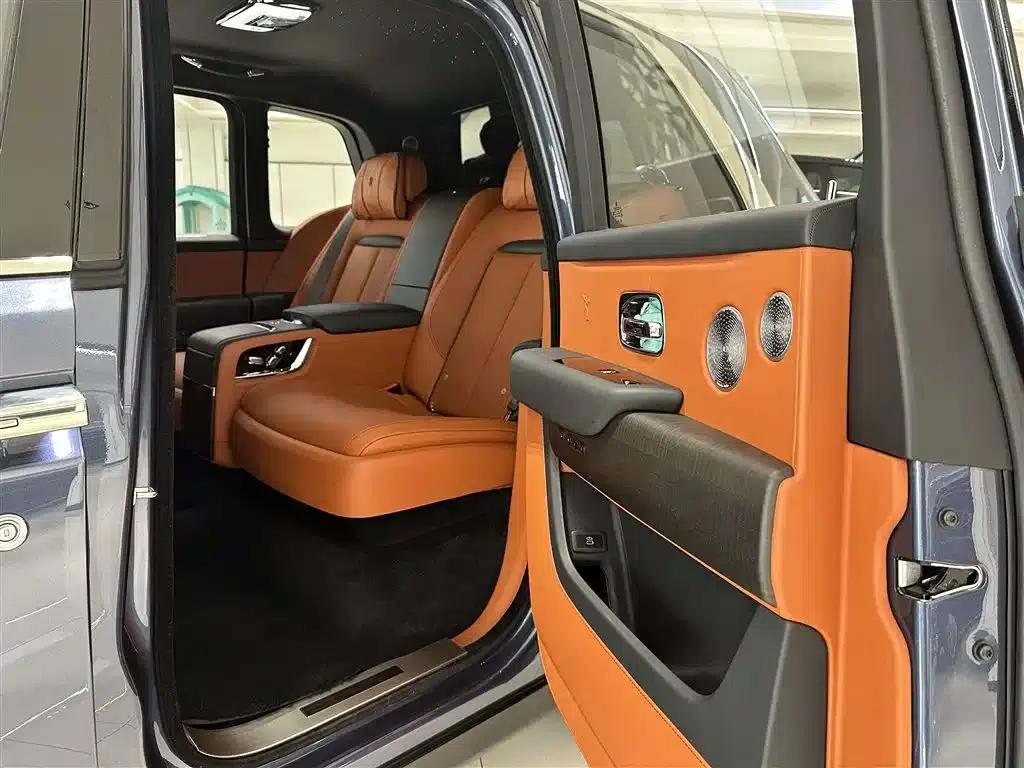 2018 Cullinan, four-seater version — миниатюра 19