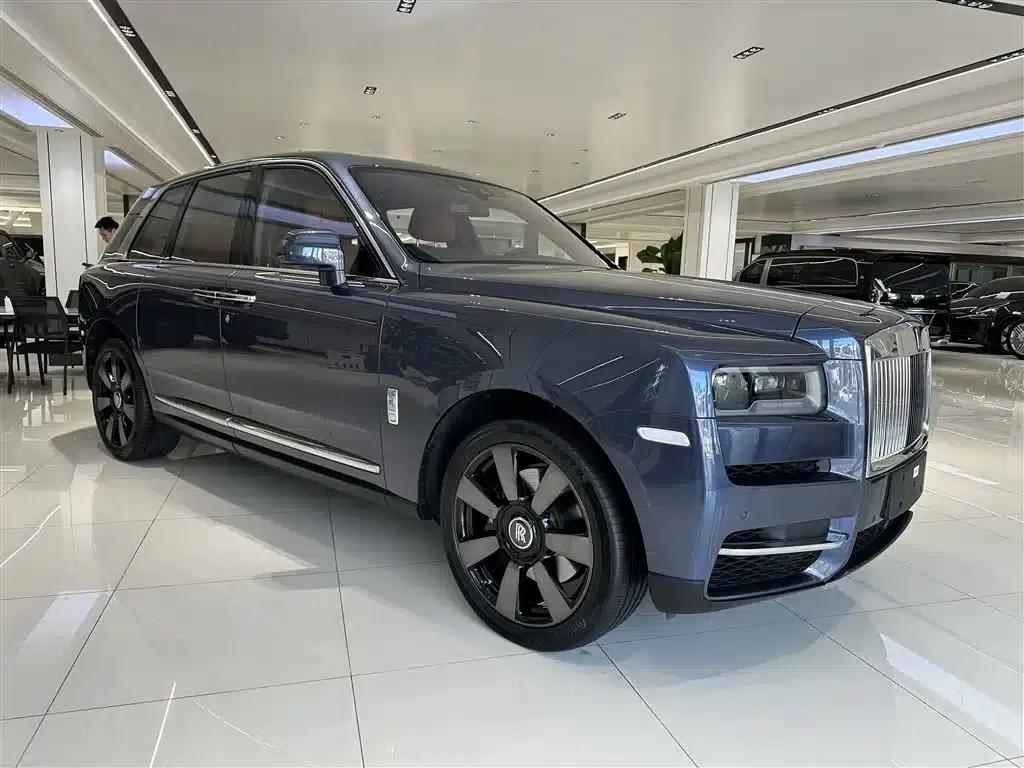 2018 Cullinan, four-seater version — миниатюра 3
