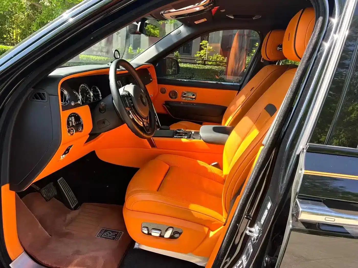 2018 Cullinan, four-seater version — миниатюра 4