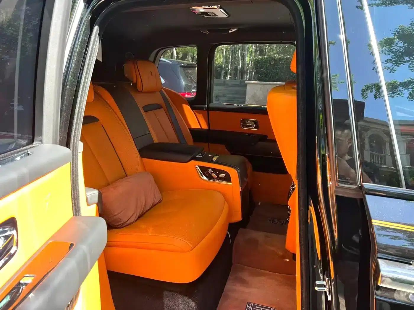 2018 Cullinan, four-seater version — миниатюра 6
