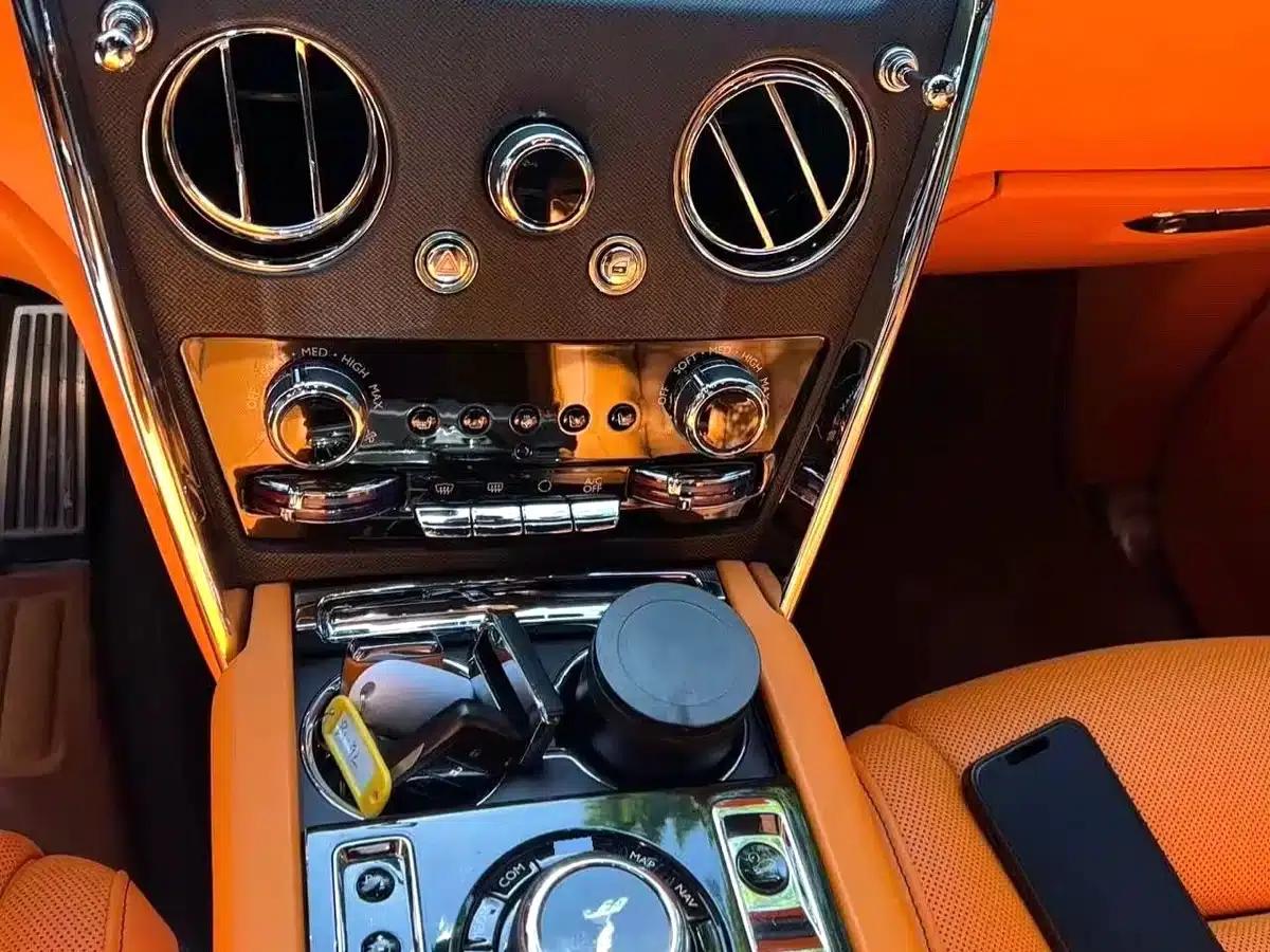 2018 Cullinan, four-seater version — миниатюра 8