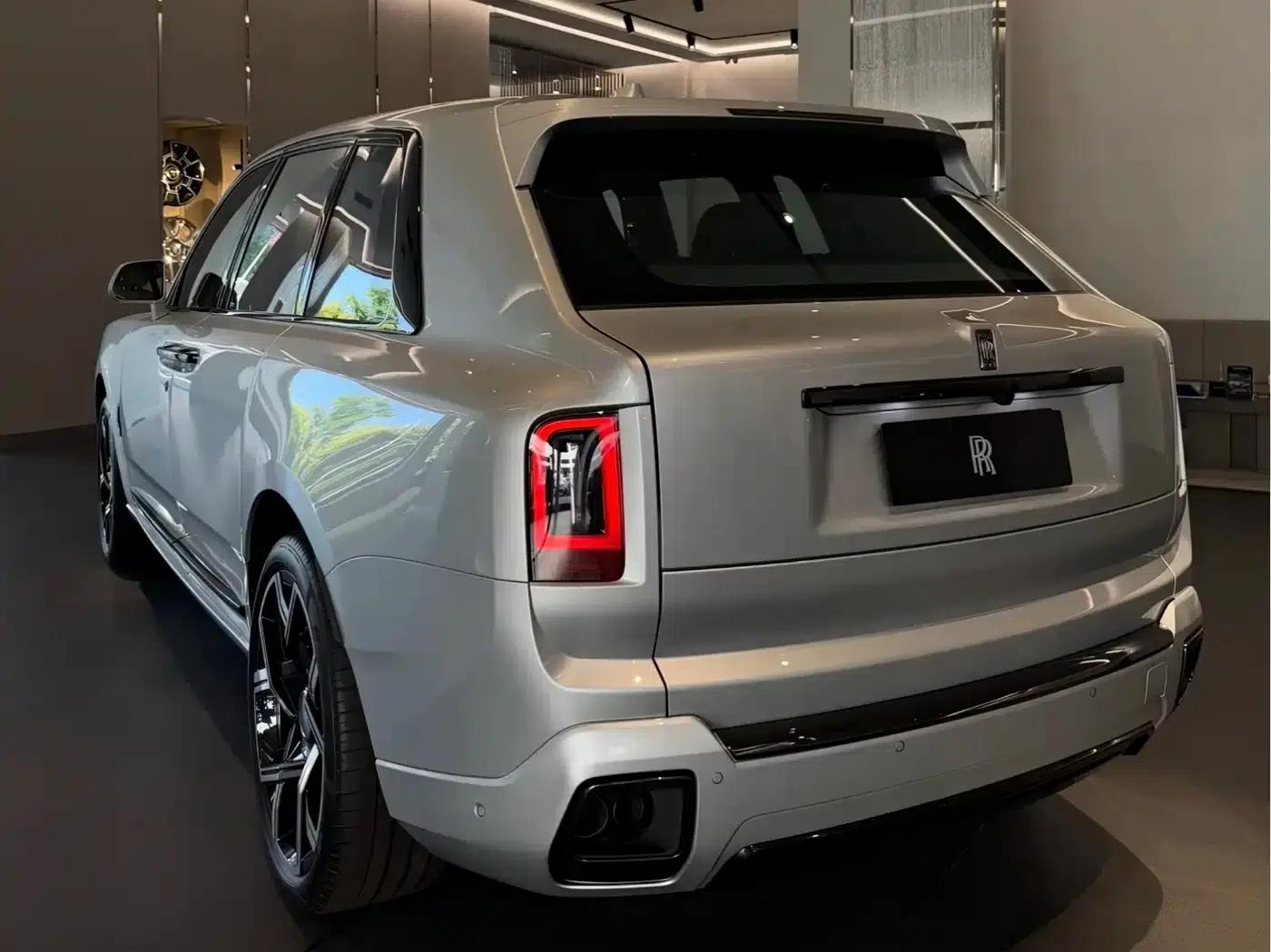 2024 Cullinan Black Badge — миниатюра 3
