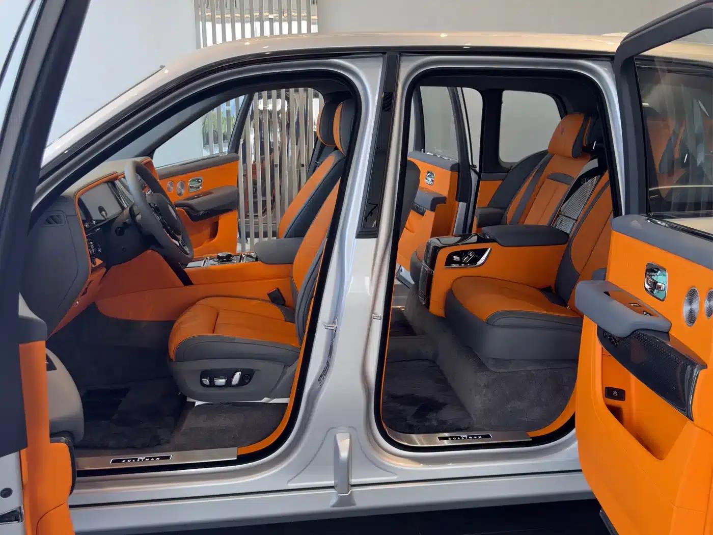 2024 Cullinan Black Badge — миниатюра 4