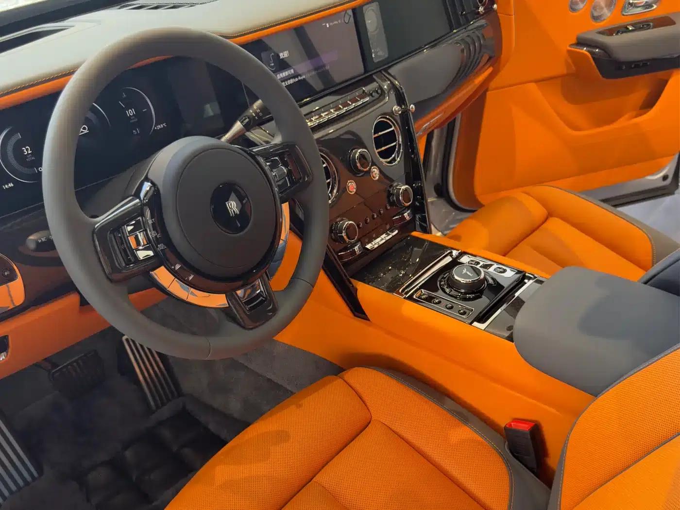 2024 Cullinan Black Badge — миниатюра 7