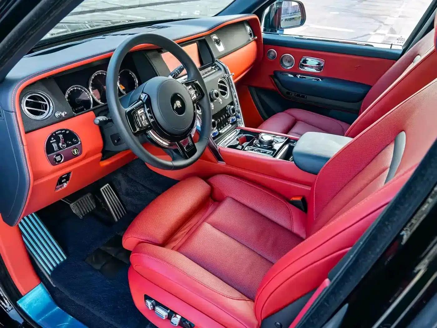 2018 Cullinan, four-seater version — миниатюра 3