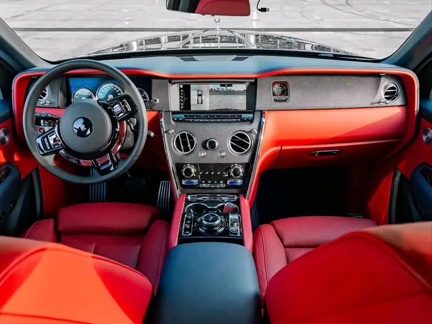 2018 Cullinan, four-seater version — миниатюра 10