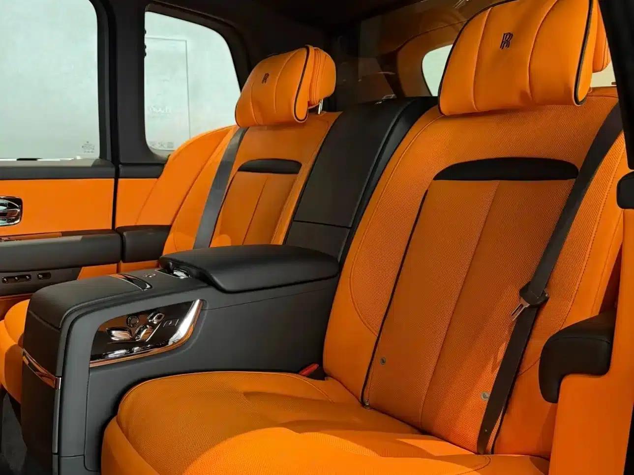 2024 Cullinan, four-seater version — миниатюра 8