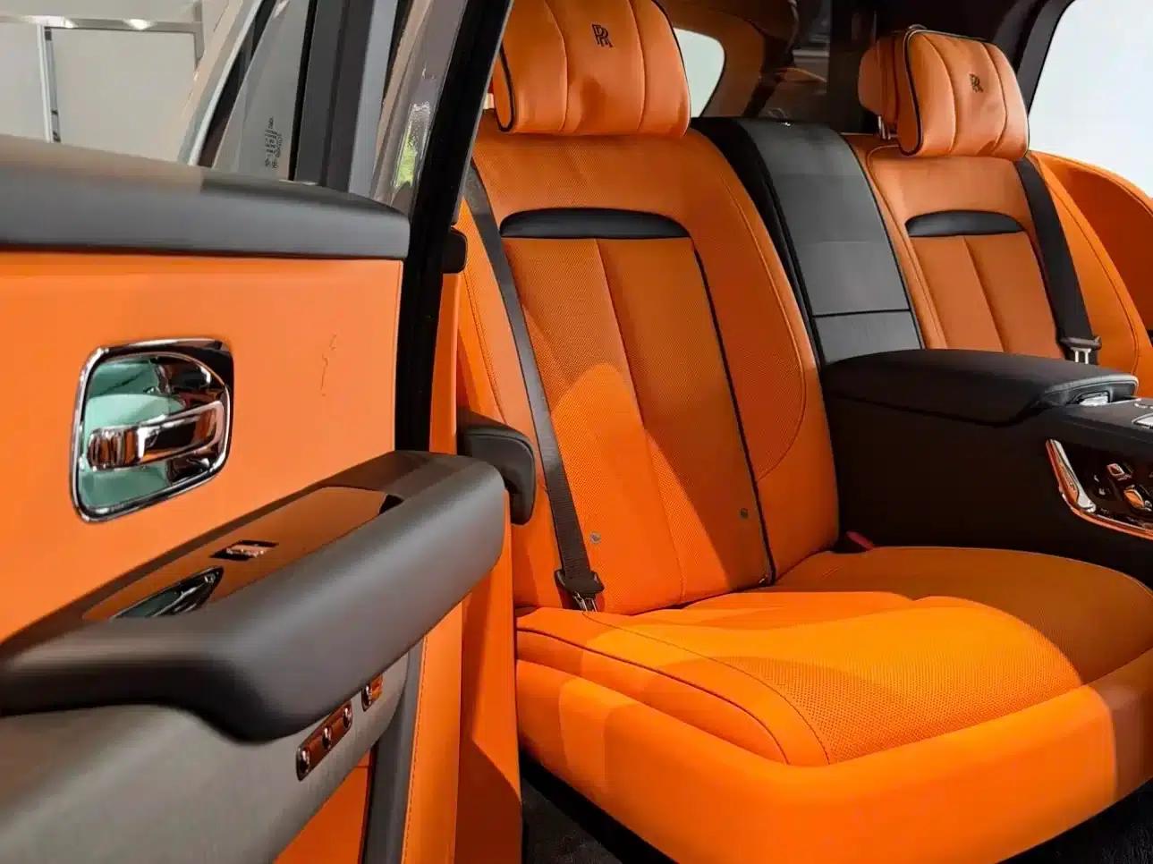 2024 Cullinan, four-seater version — миниатюра 9