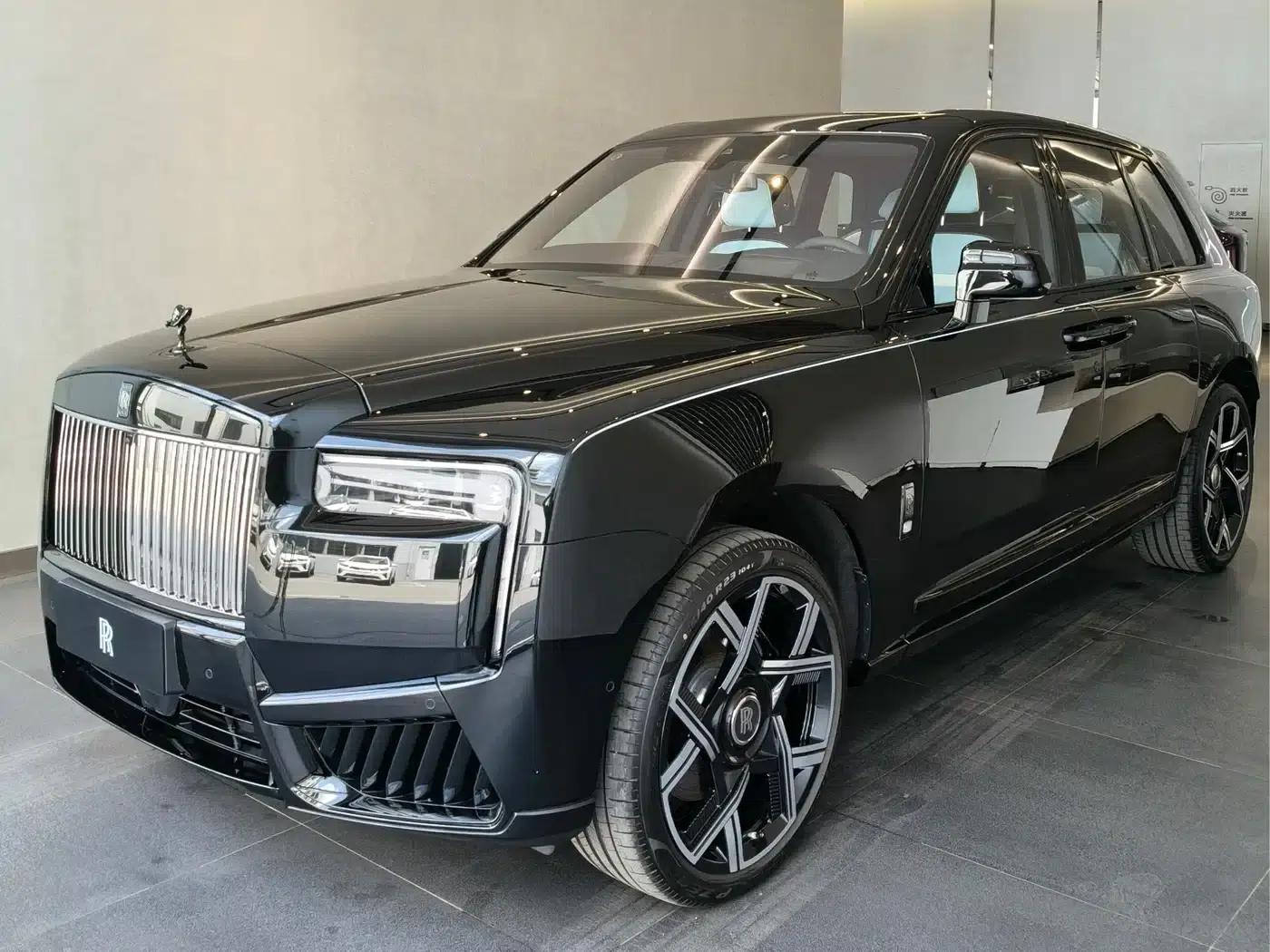 2024 Cullinan Black Badge — миниатюра 1