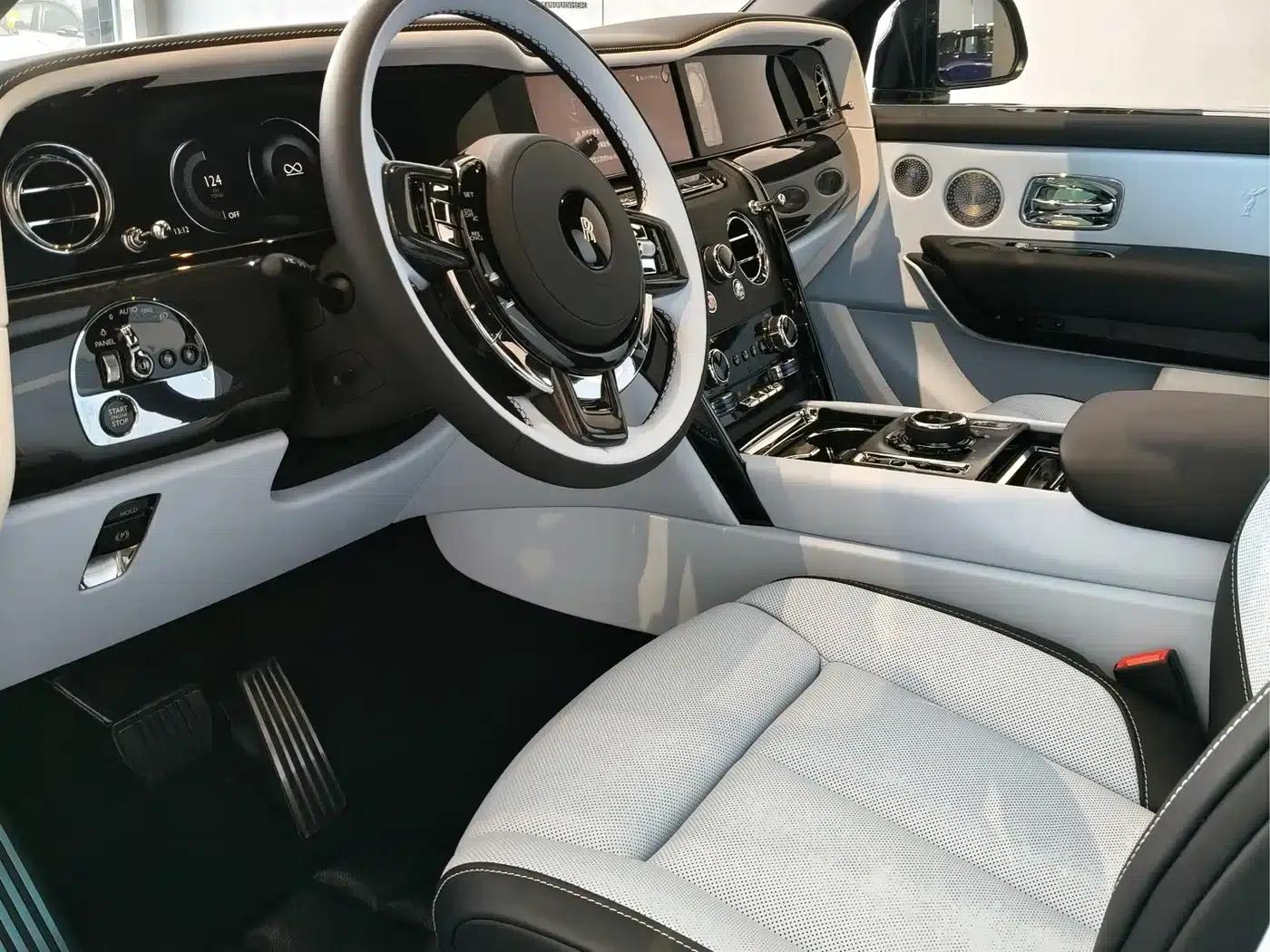 2024 Cullinan Black Badge — миниатюра 2