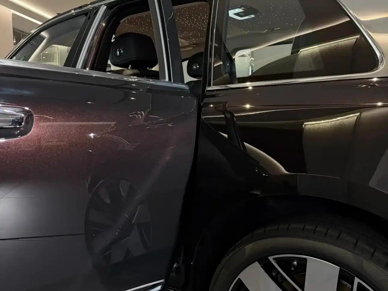 2024 Cullinan, four-seater version — миниатюра 16