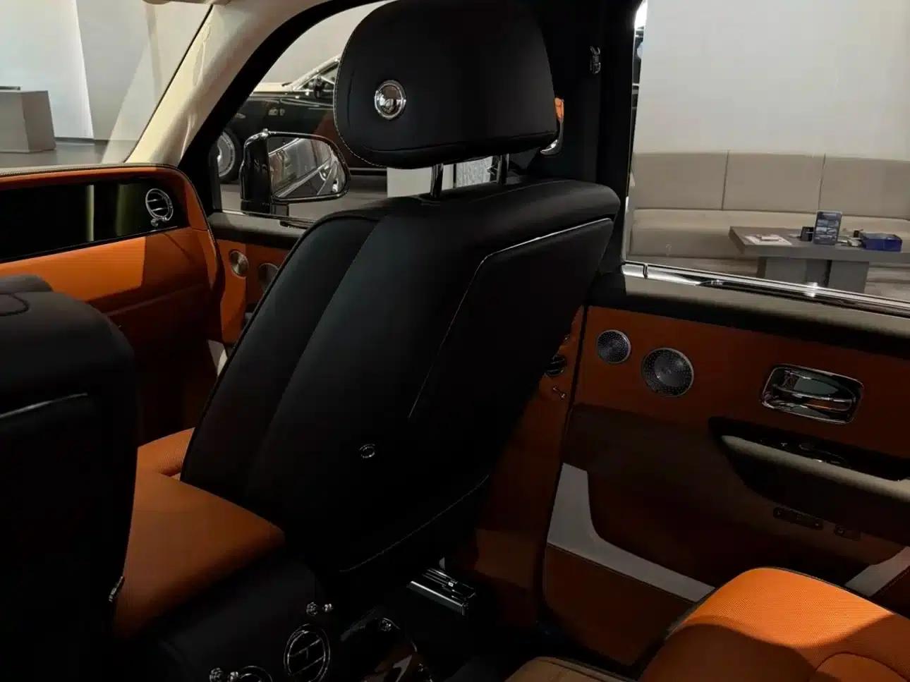2024 Cullinan, four-seater version — миниатюра 18