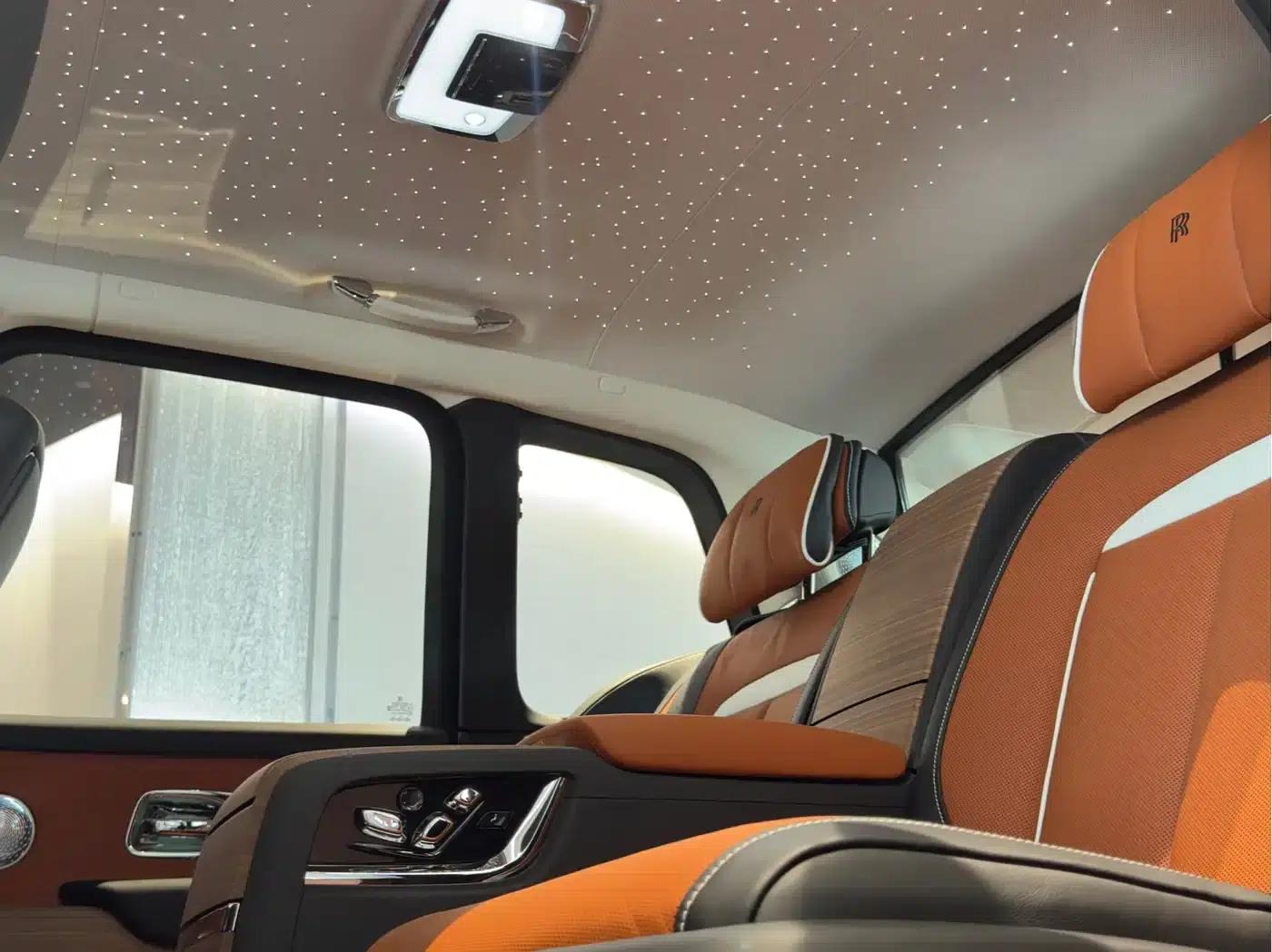 2024 Cullinan, four-seater version — миниатюра 8