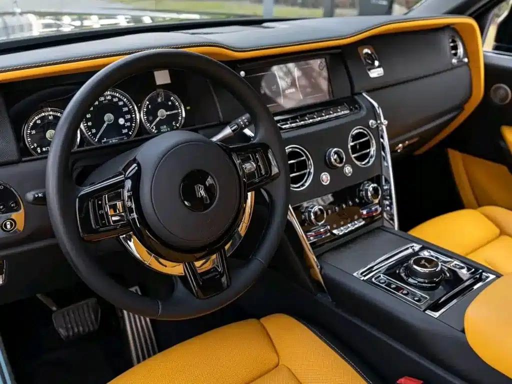 2018 Cullinan, four-seater version — миниатюра 7