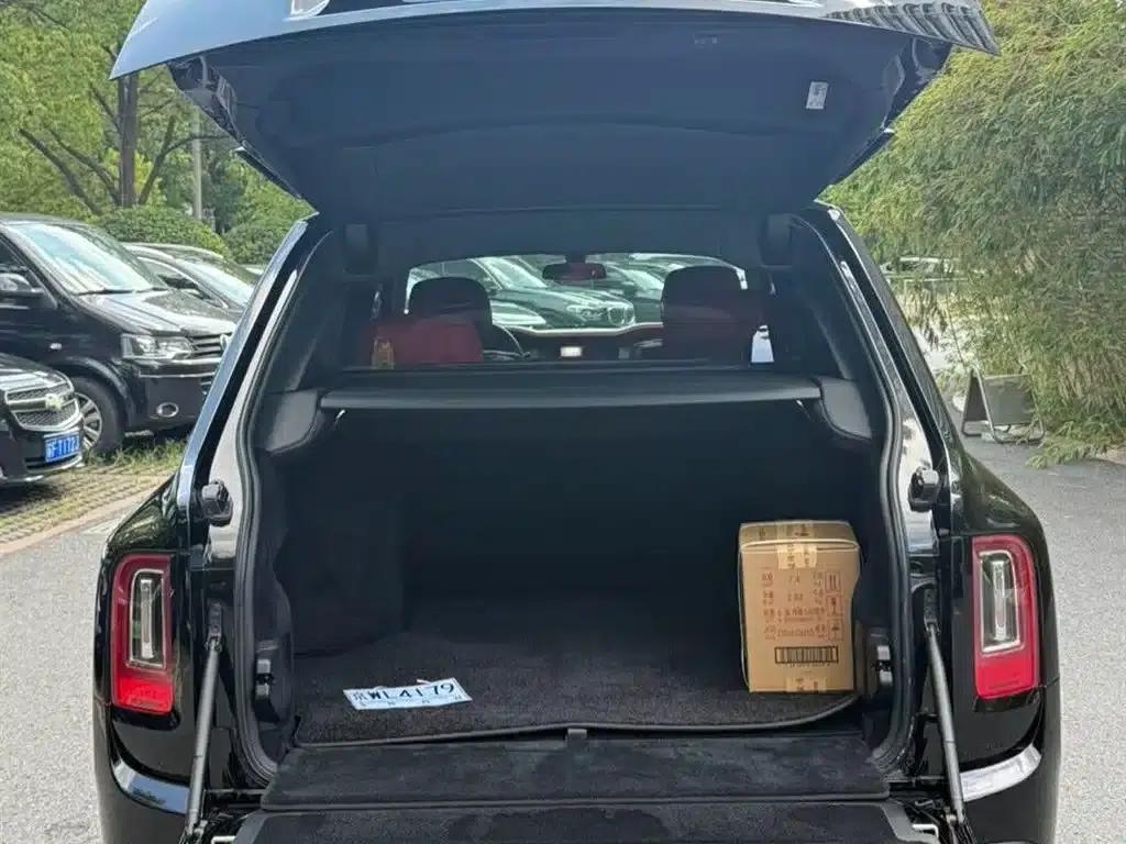 2018 Cullinan, four-seater version — миниатюра 6
