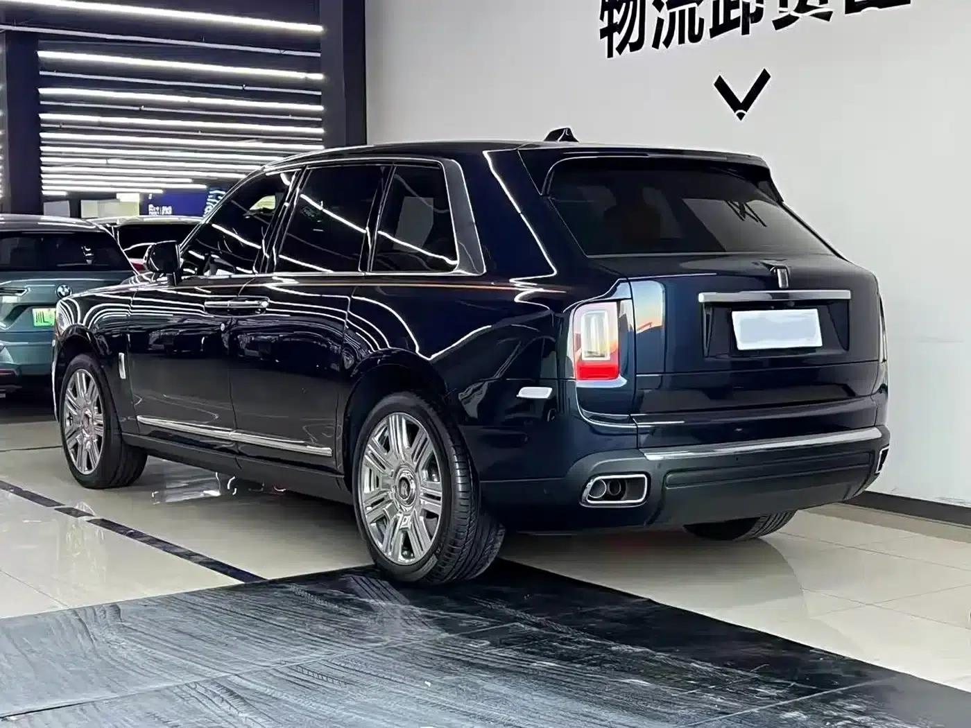 2018 Cullinan, four-seater version — миниатюра 5