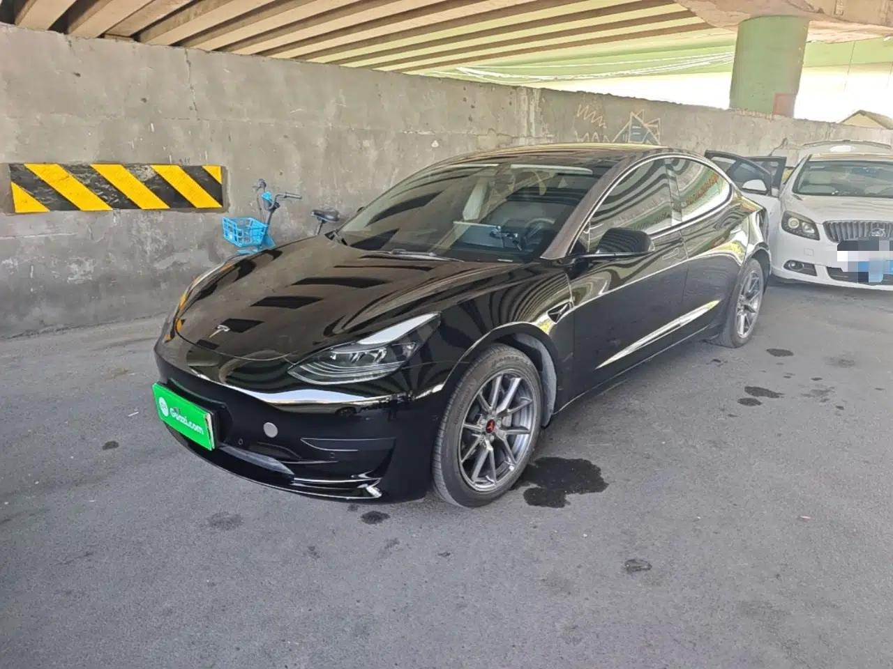 Tesla Model 3 2022 Rear-Wheel-Drive Version — миниатюра 1