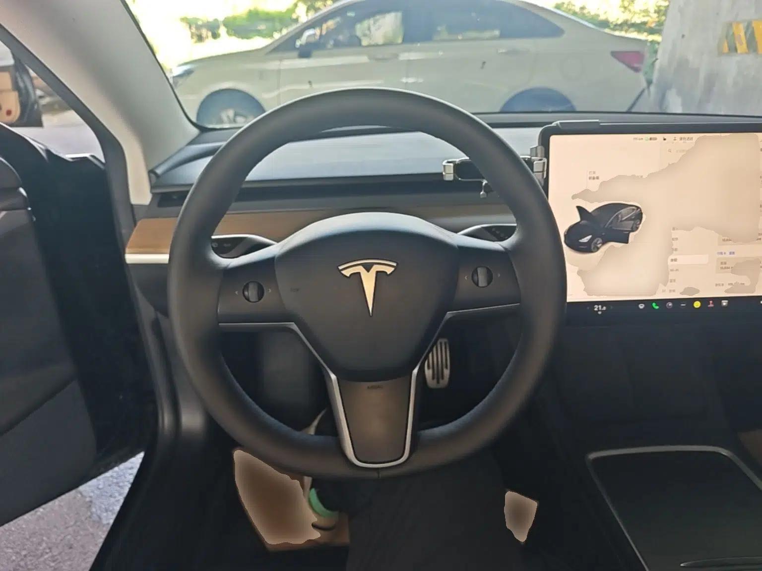 Tesla Model 3 2022 Rear-Wheel-Drive Version — миниатюра 14