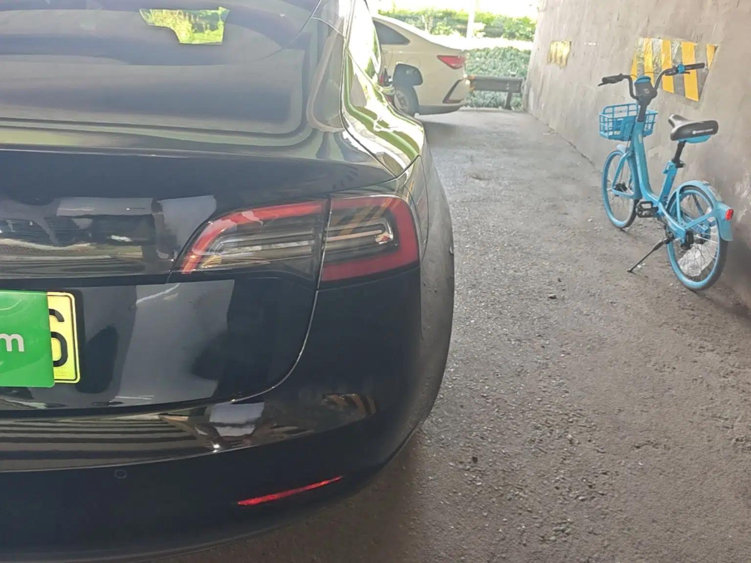 Tesla Model 3 2022 Rear-Wheel-Drive Version — миниатюра 7