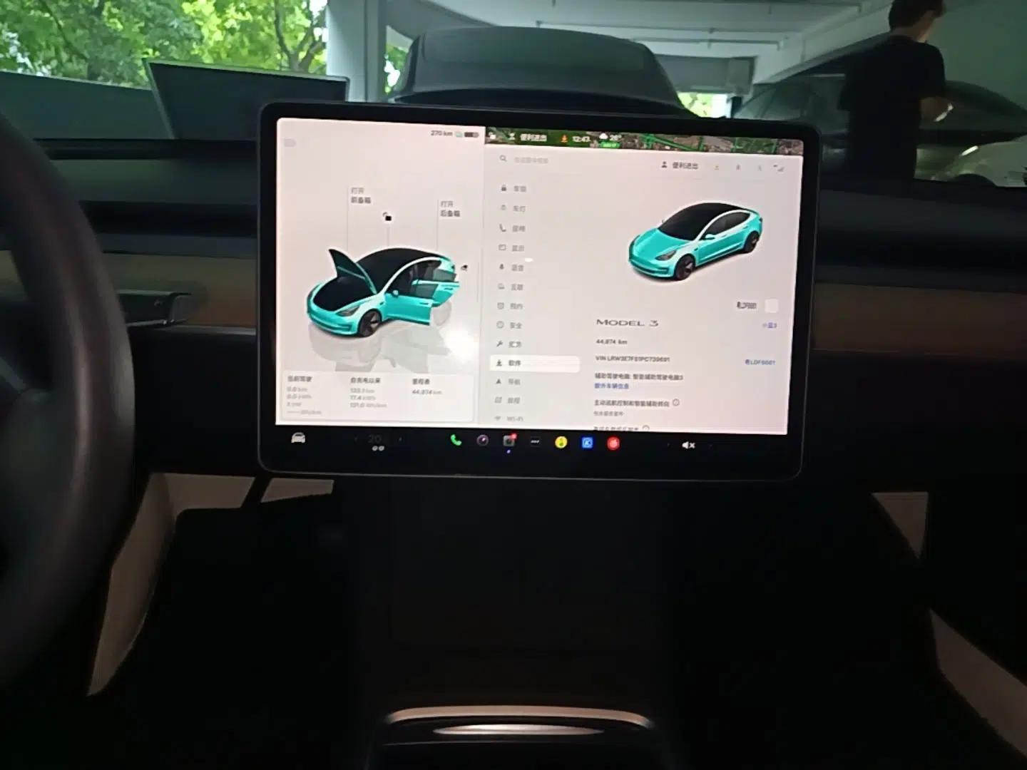 Tesla Model 3 2022 Rear-Wheel-Drive Version — миниатюра 17