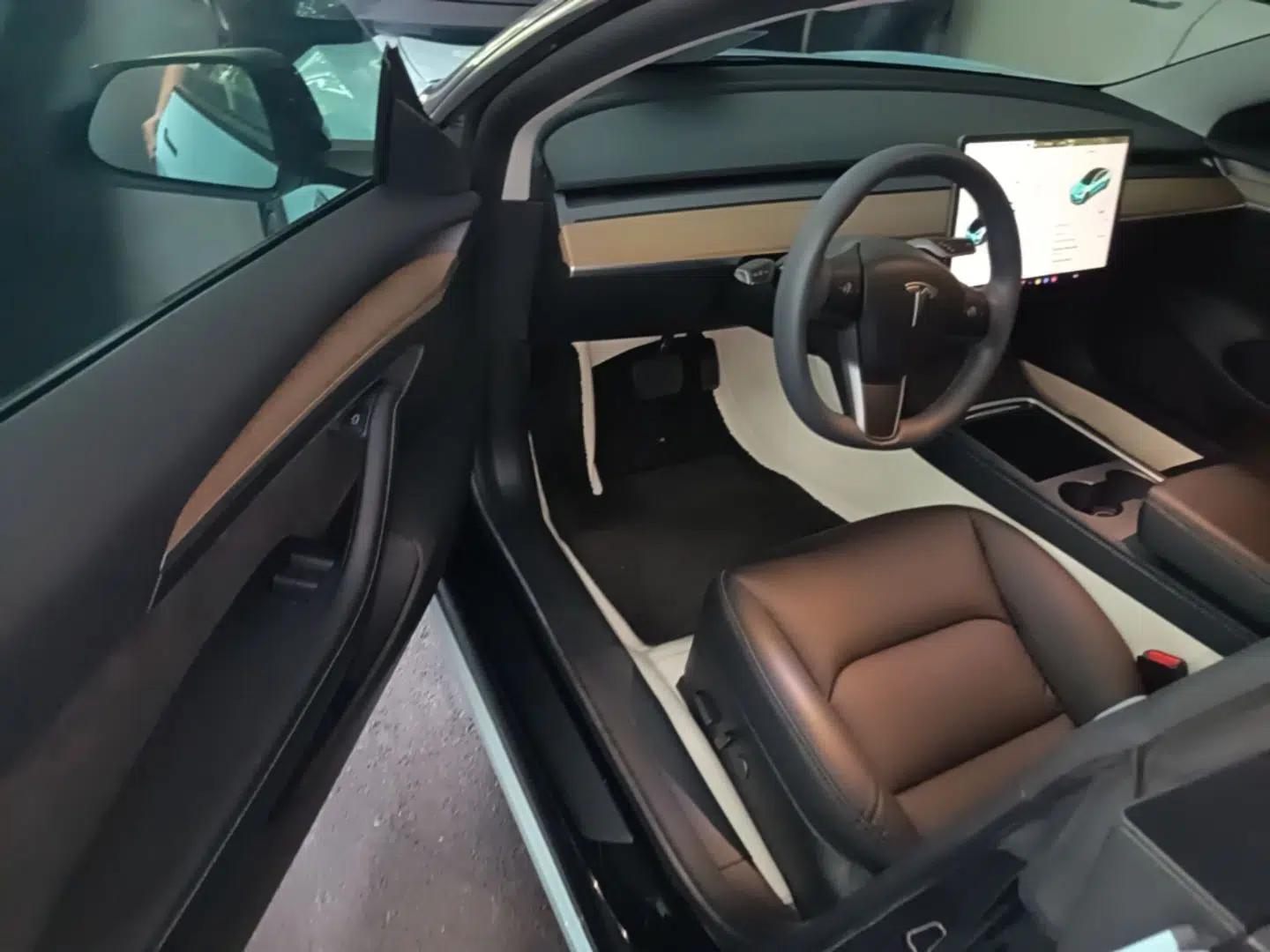 Tesla Model 3 2022 Rear-Wheel-Drive Version — миниатюра 20