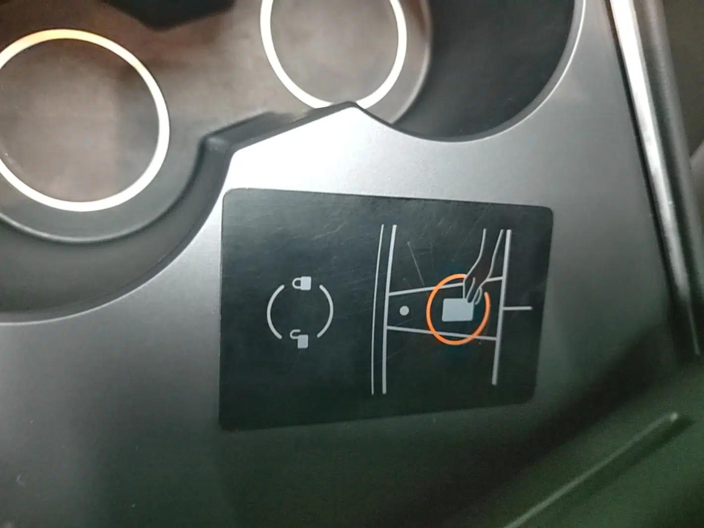 Tesla Model 3 2021 Standard Range Rear-Drive Upgraded Version — миниатюра 12
