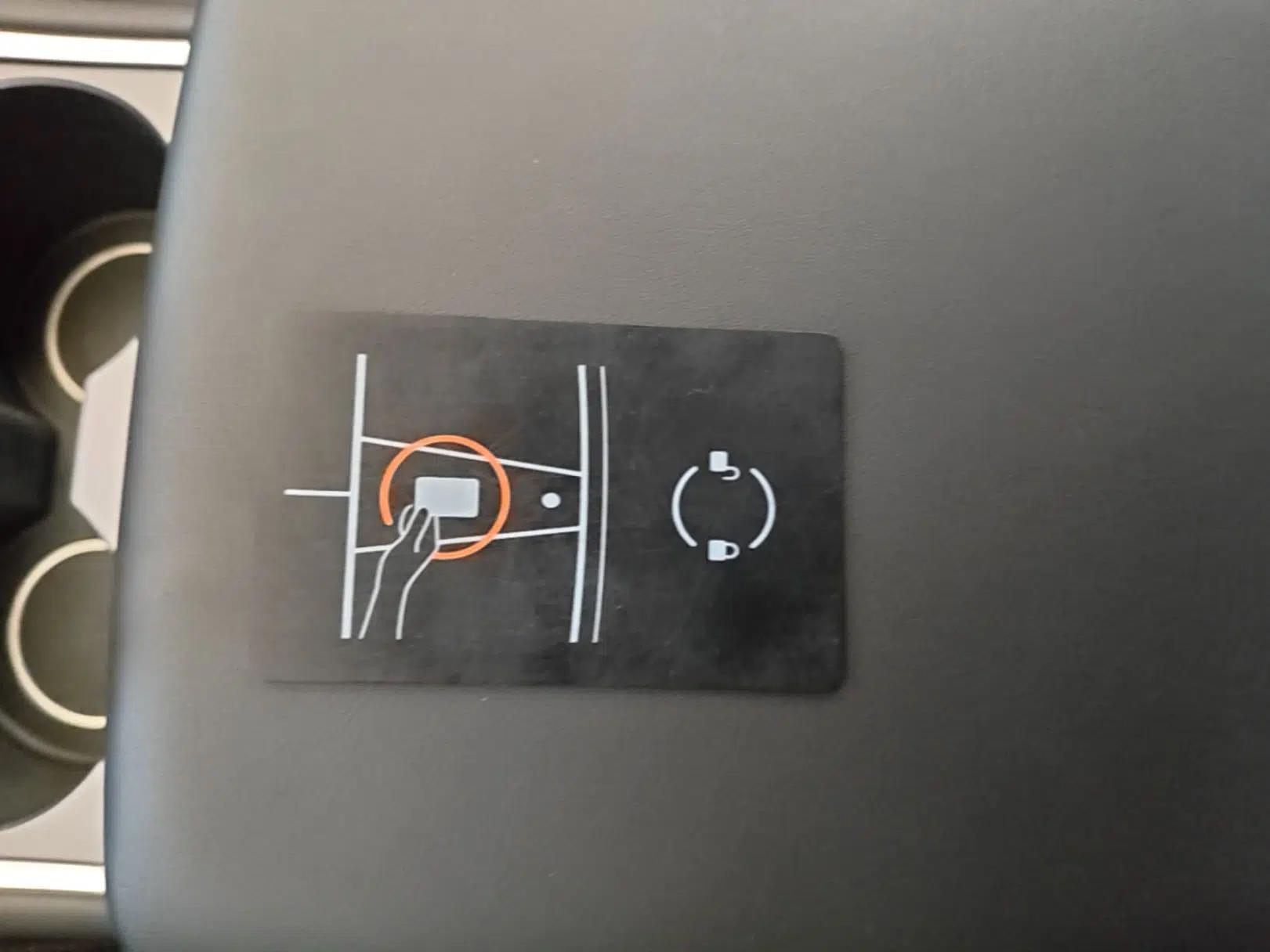 Tesla Model 3 2021 Standard Range Rear-Drive Upgraded Version — миниатюра 12