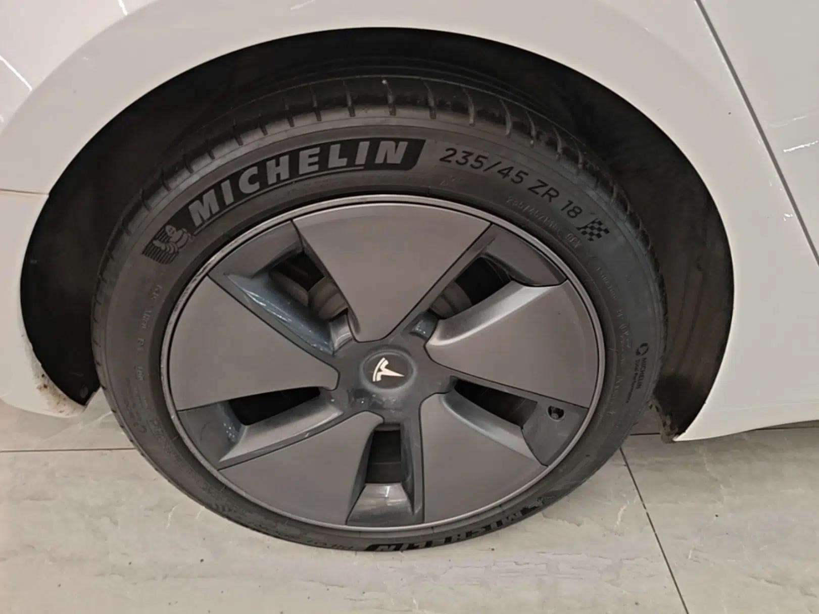 Tesla Model 3 2021 Standard Range Rear-Drive Upgraded Version — миниатюра 10