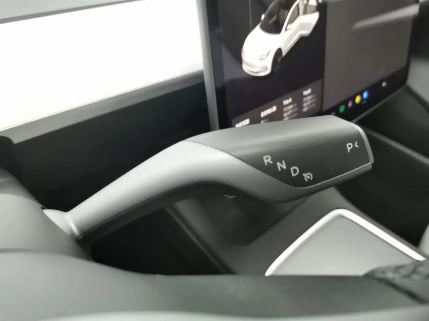 Tesla Model 3 2021 Standard Range Rear-Wheel Drive Upgraded Version 3D6 — миниатюра 17