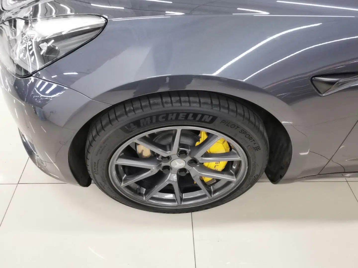 Tesla Model 3 2021 Standard Range Rear-Wheel Drive Upgraded Version 3D6 — миниатюра 8