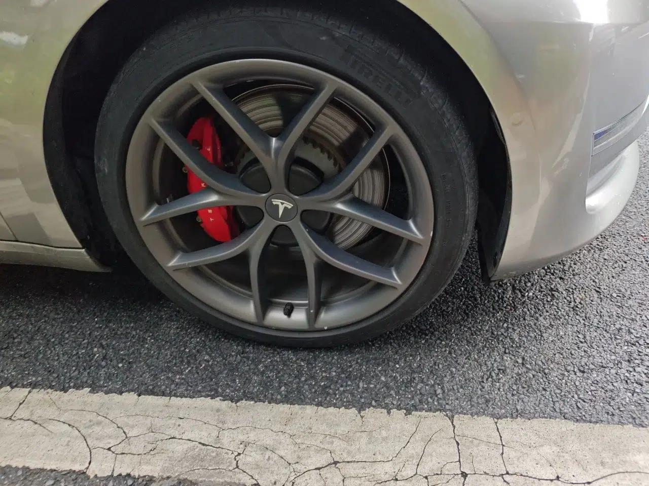 Tesla Model 3 2021 Performance High-Performance All-Wheel-Drive Version 3D6 — миниатюра 8