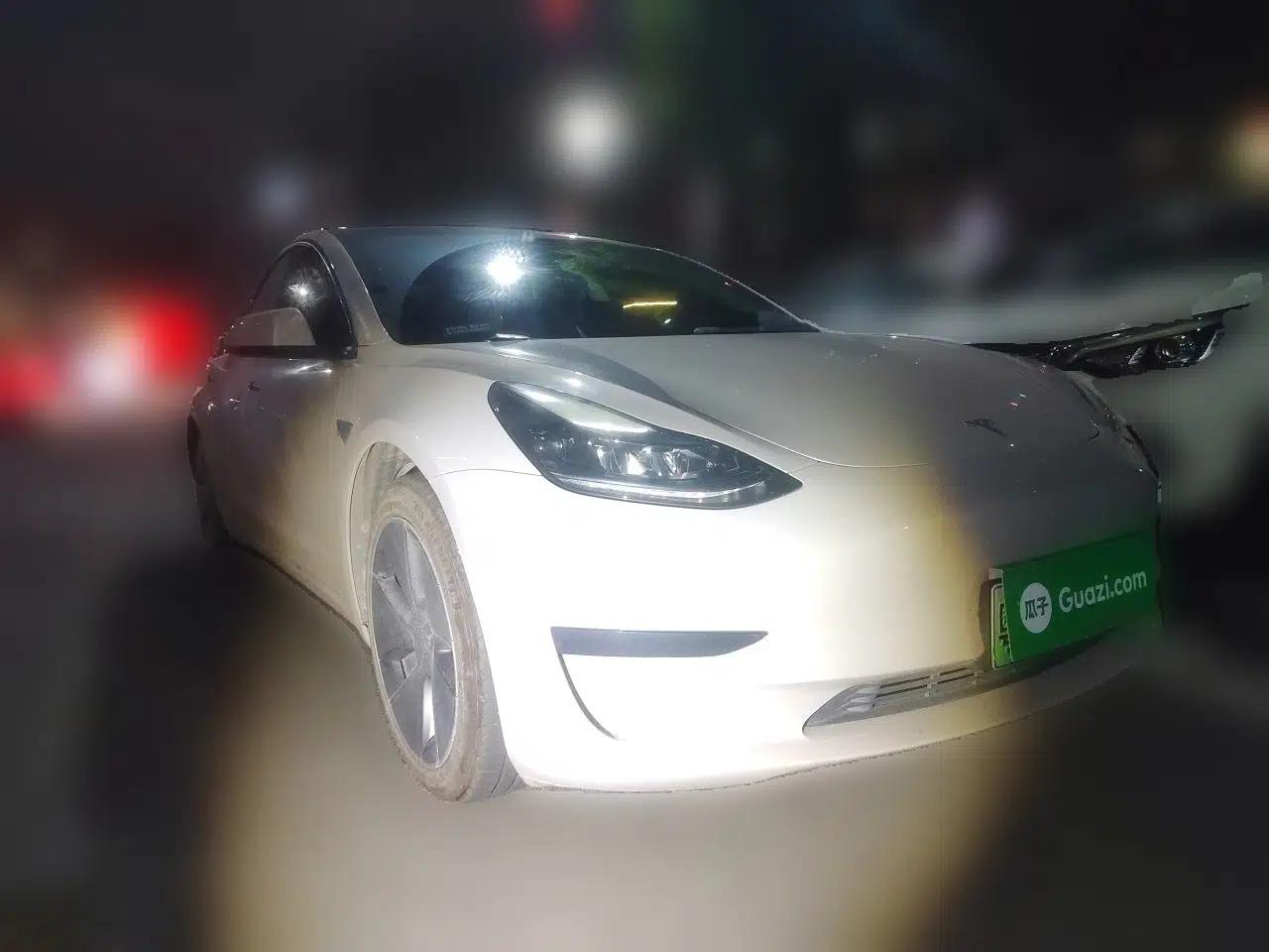 Tesla Model 3 2022 Rear-Wheel-Drive Version — миниатюра 3