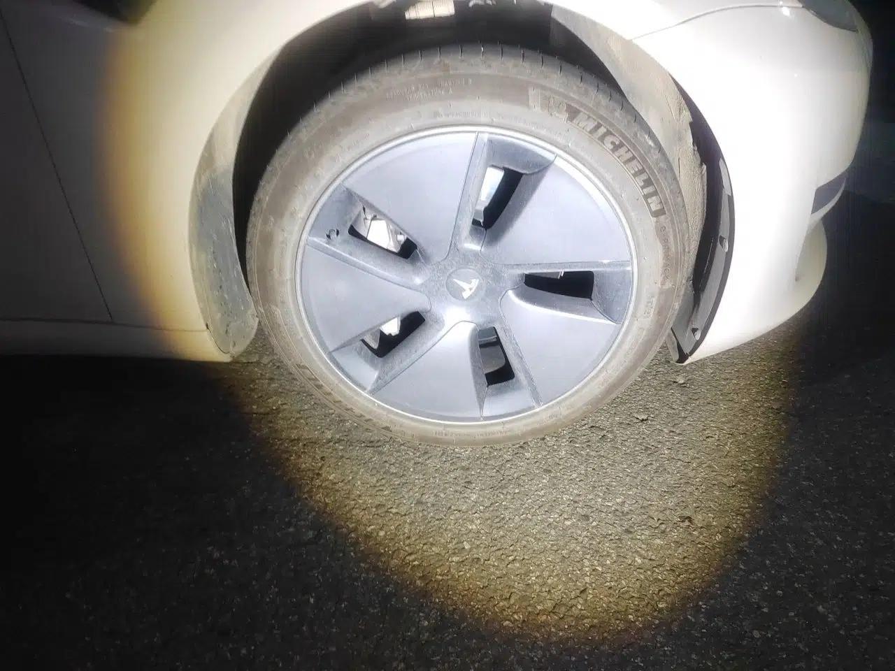 Tesla Model 3 2022 Rear-Wheel-Drive Version — миниатюра 8