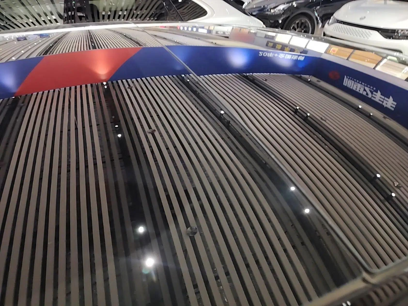 Tesla Model 3 2023 Rear-Wheel-Drive Version — миниатюра 11
