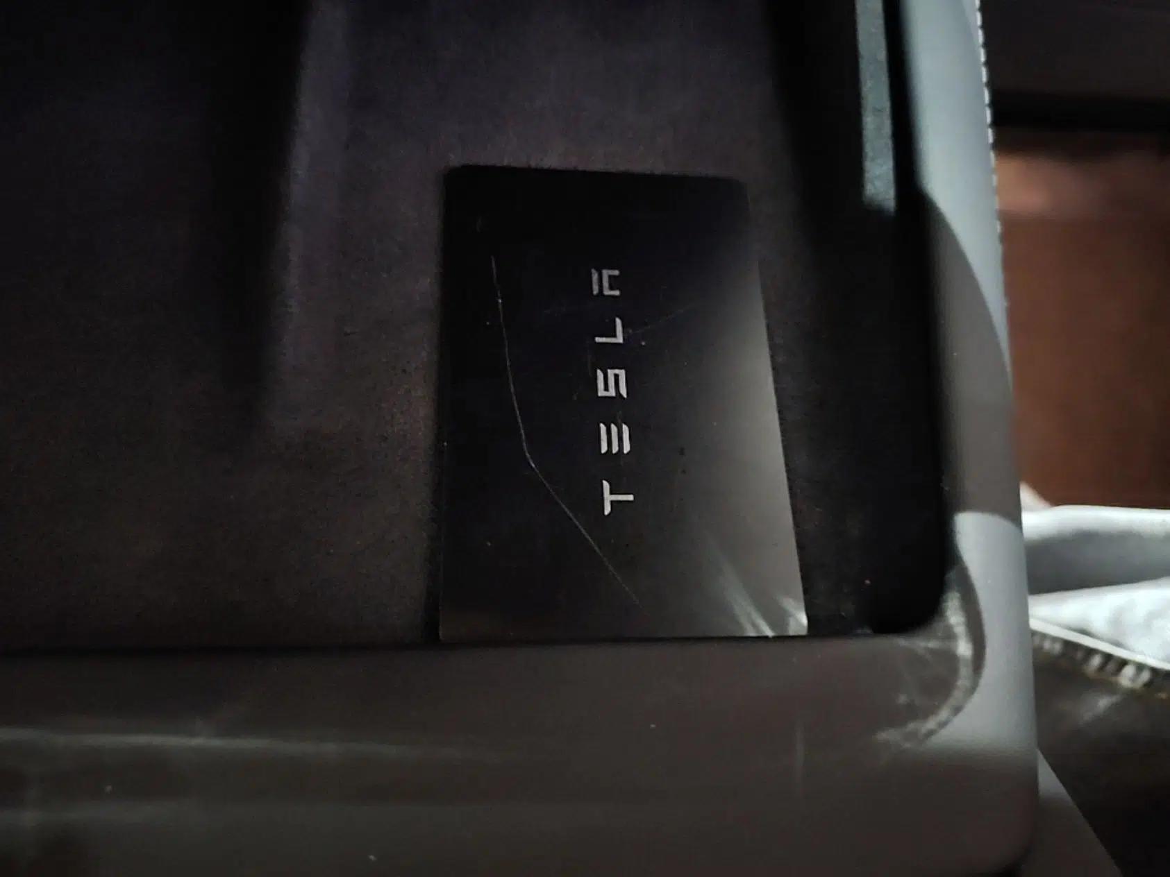 Tesla Model 3 2023 Rear-Wheel-Drive Version — миниатюра 12
