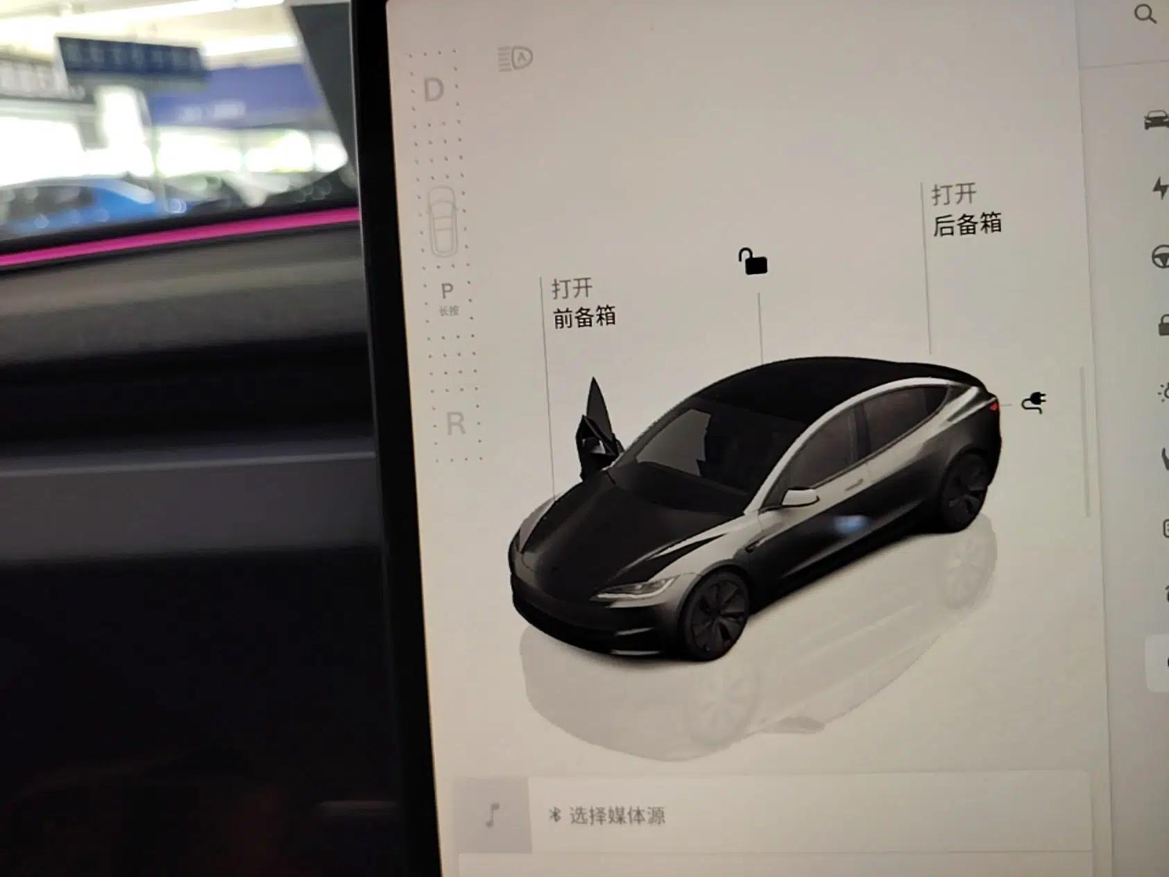 Tesla Model 3 2023 Rear-Wheel-Drive Version — миниатюра 17