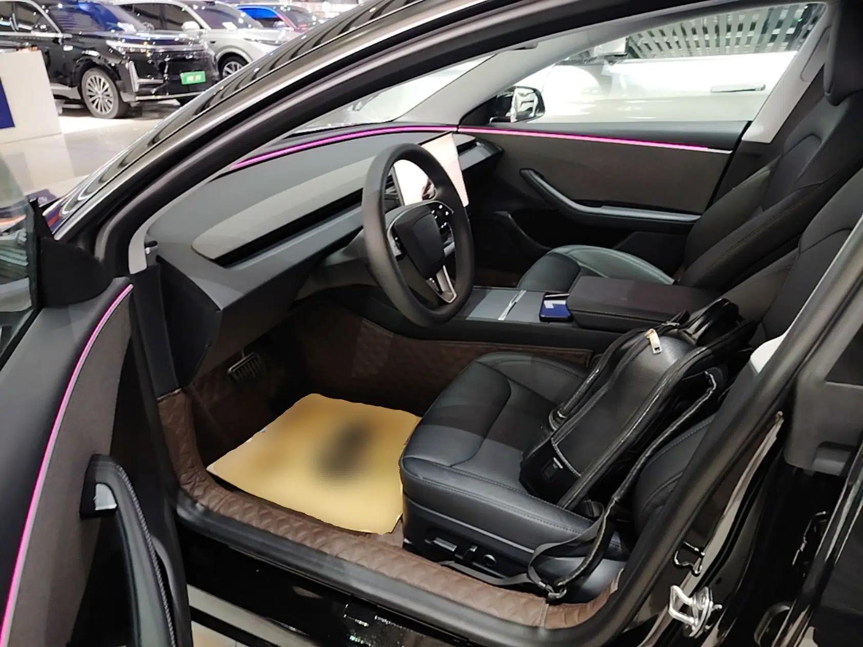 Tesla Model 3 2023 Rear-Wheel-Drive Version — миниатюра 19