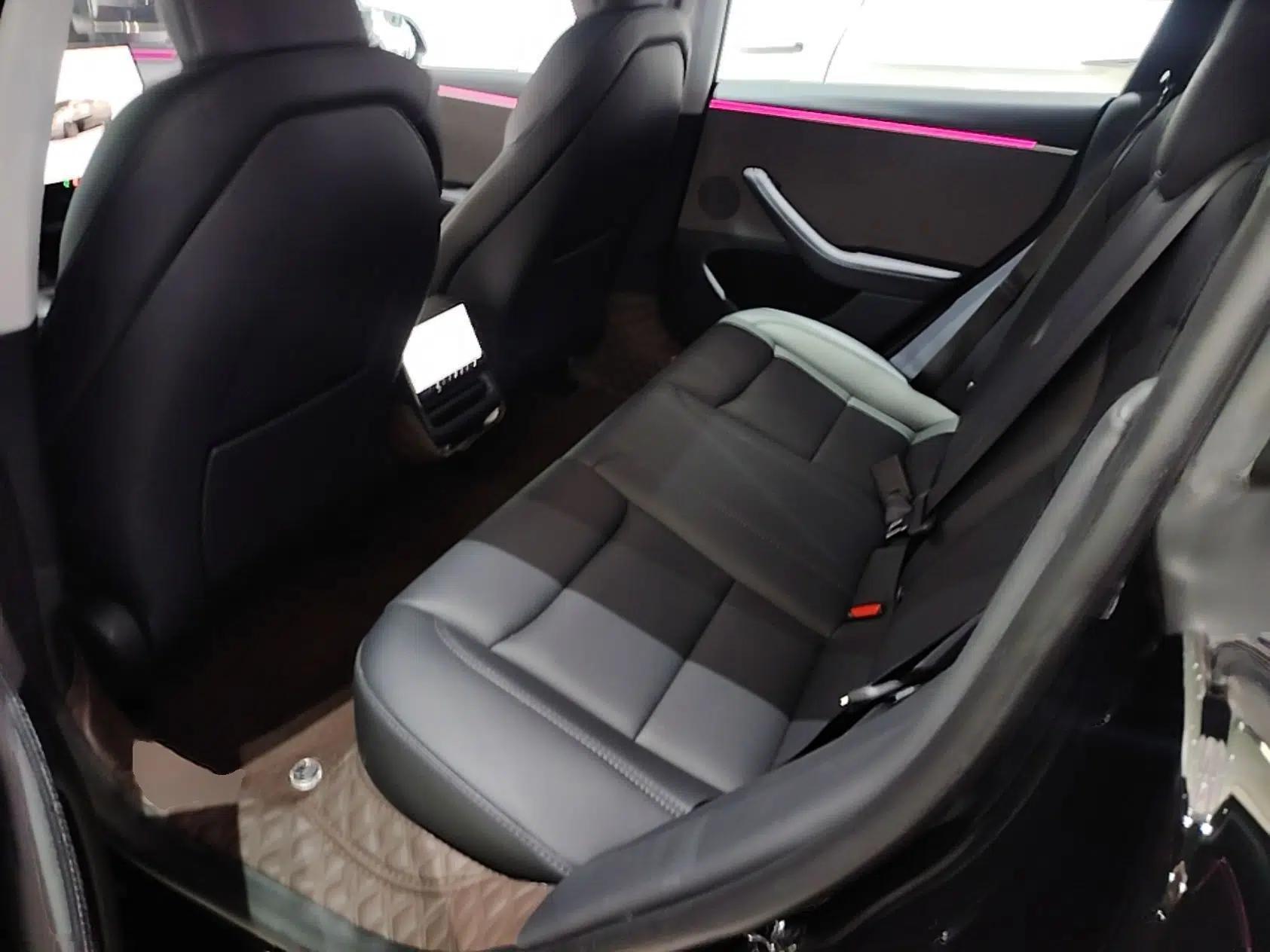 Tesla Model 3 2023 Rear-Wheel-Drive Version — миниатюра 20