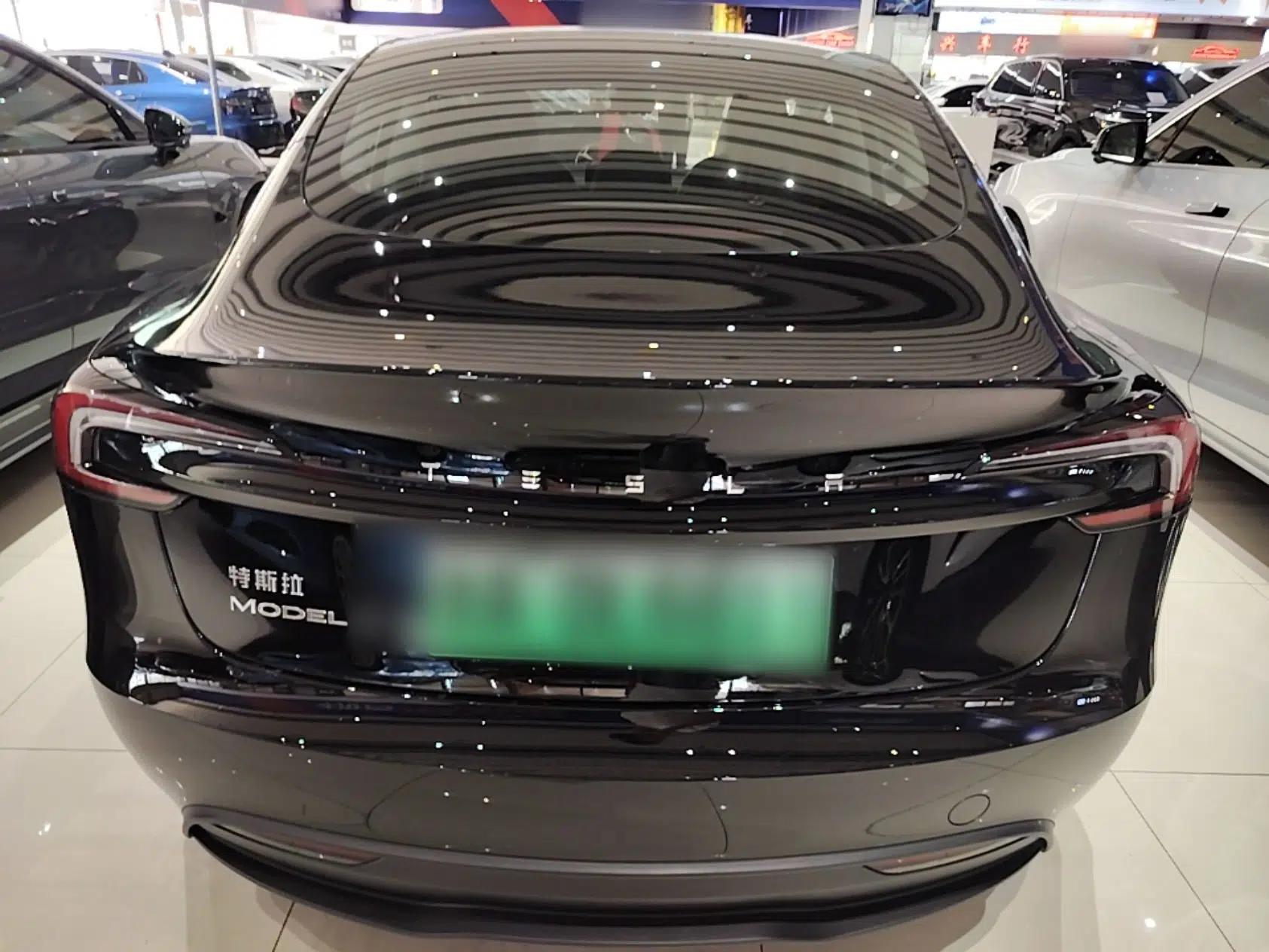 Tesla Model 3 2023 Rear-Wheel-Drive Version — миниатюра 5