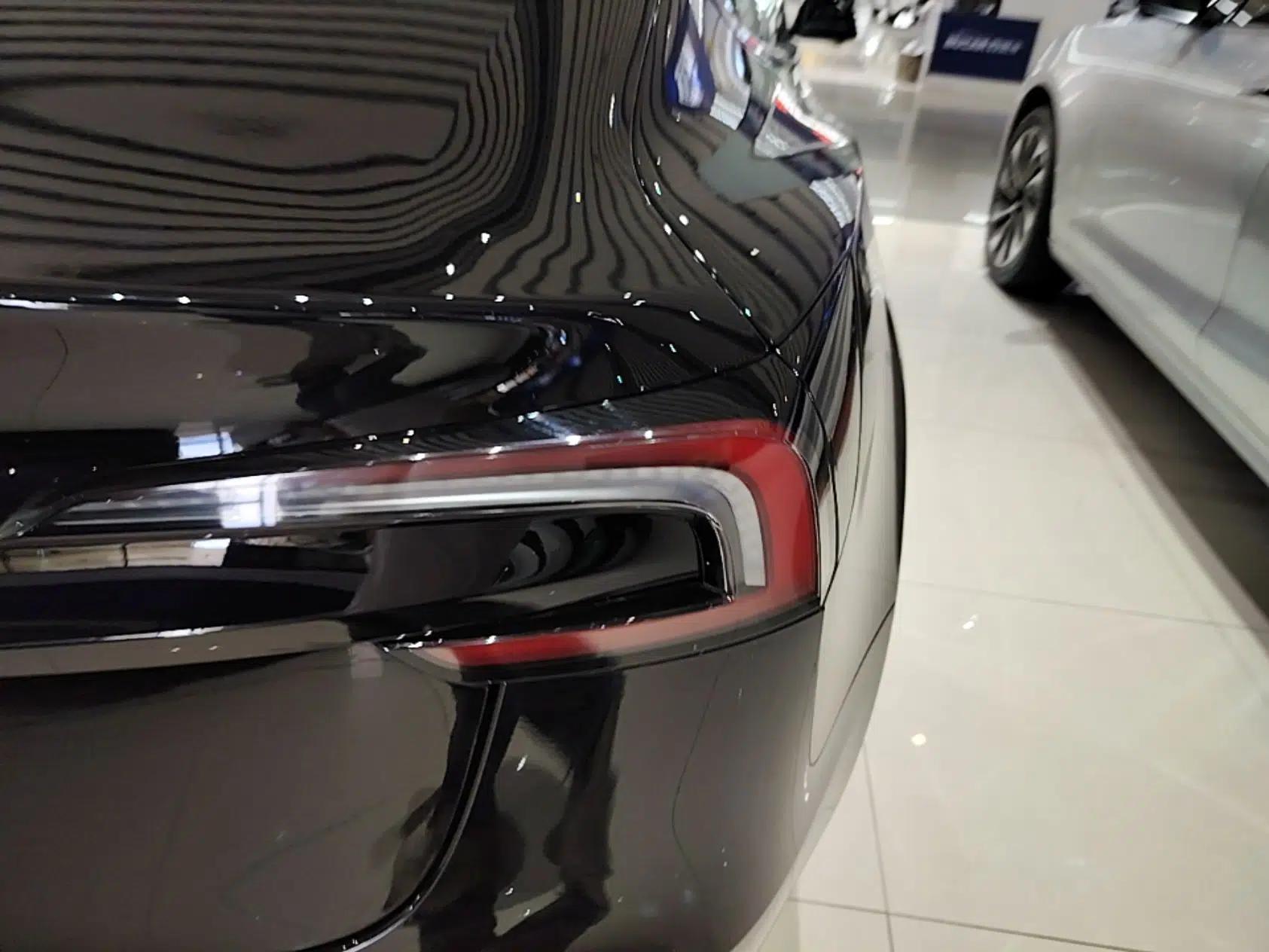 Tesla Model 3 2023 Rear-Wheel-Drive Version — миниатюра 7