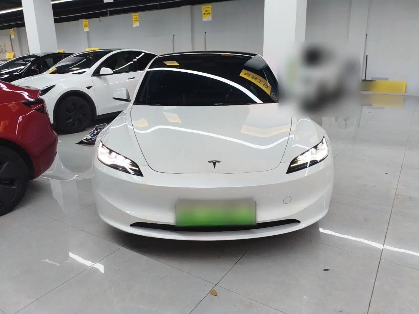 Tesla Model 3 2023 Rear-Wheel-Drive Version — миниатюра 2